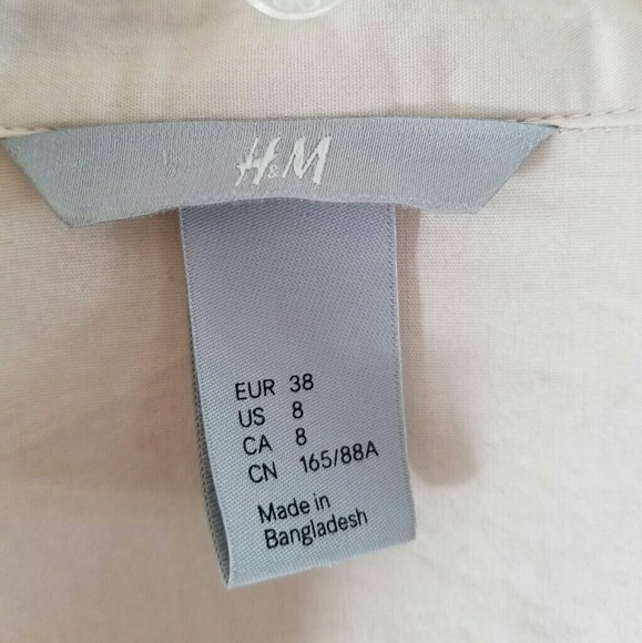 H&M/ ruched button down top - Picture 2 of 4